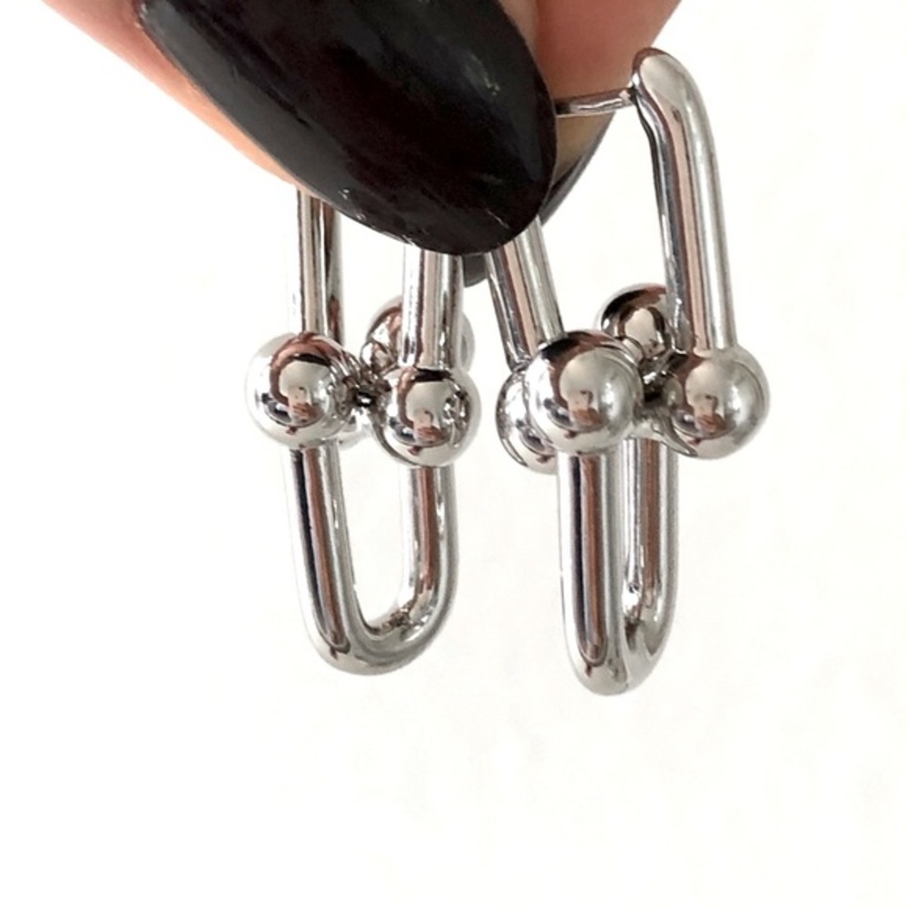 Hardware Link U Earrings